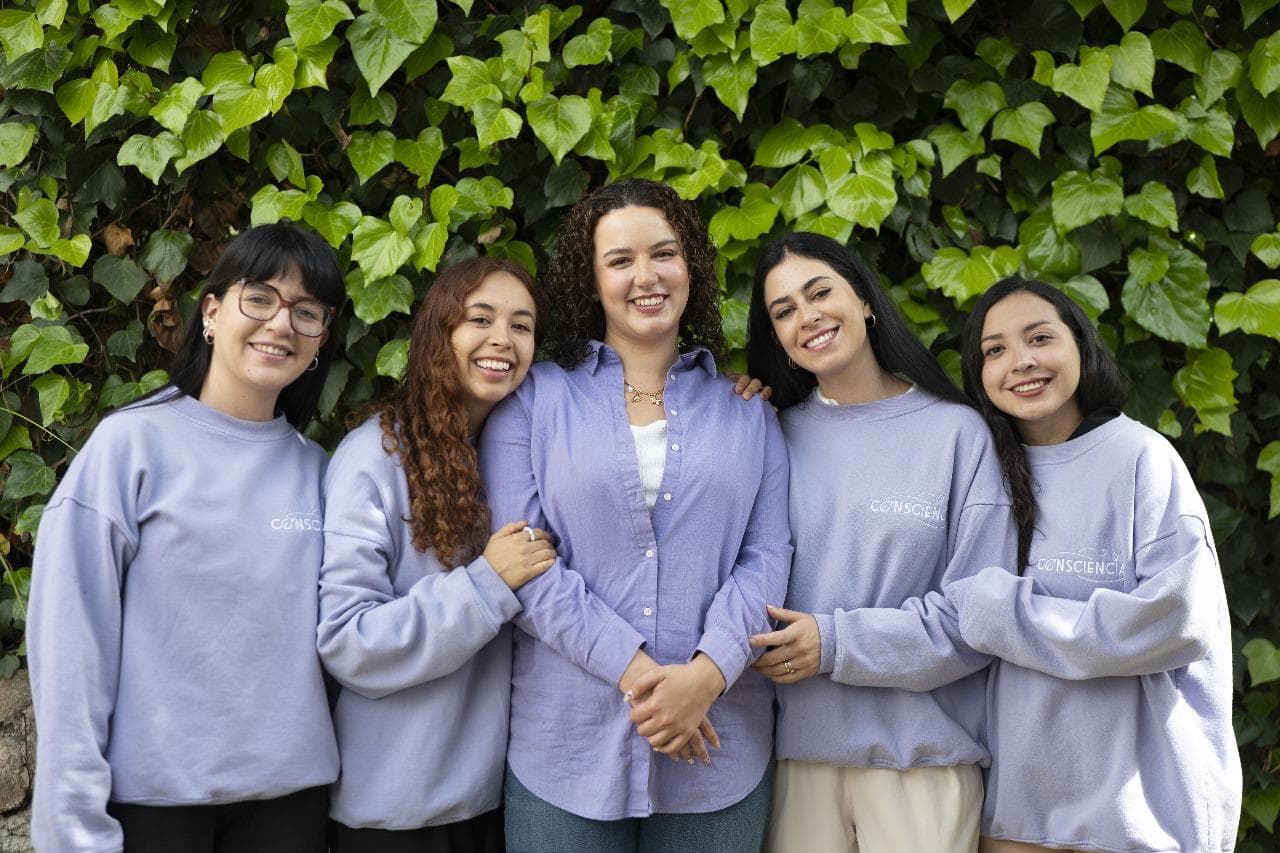 Equipo de psicólogas de la fundación Consciencia